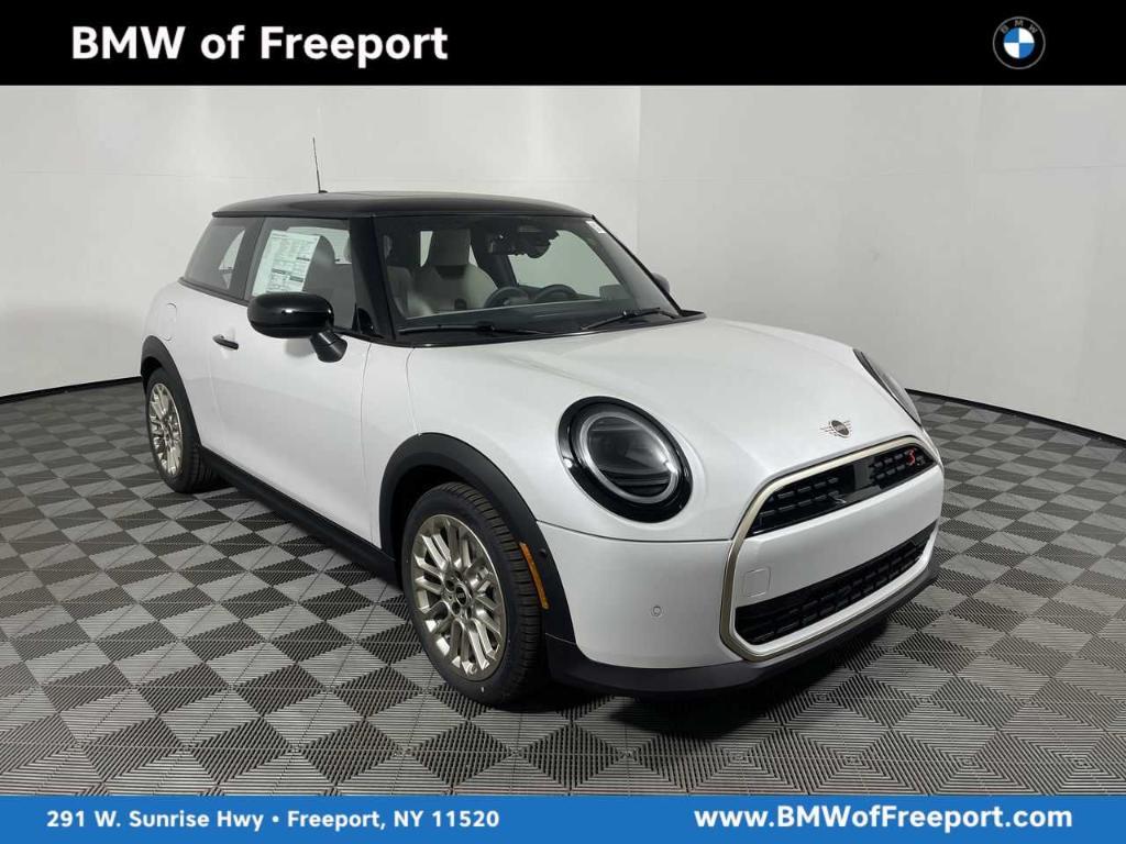 new 2025 MINI Hardtop car, priced at $36,595