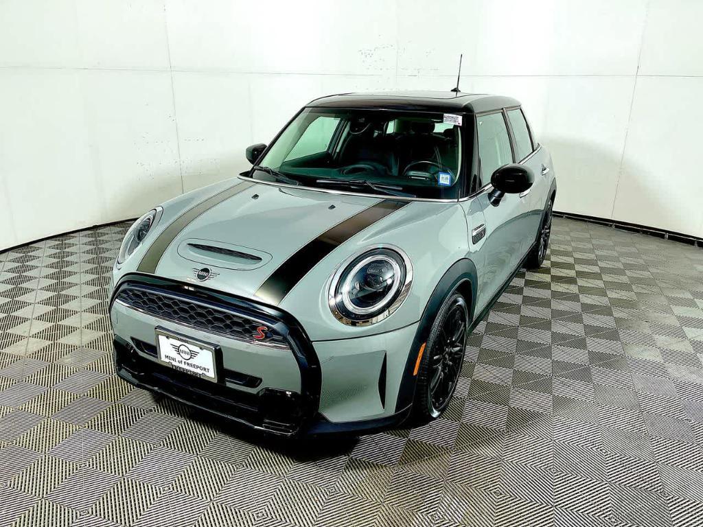 used 2022 MINI Hardtop car, priced at $21,328