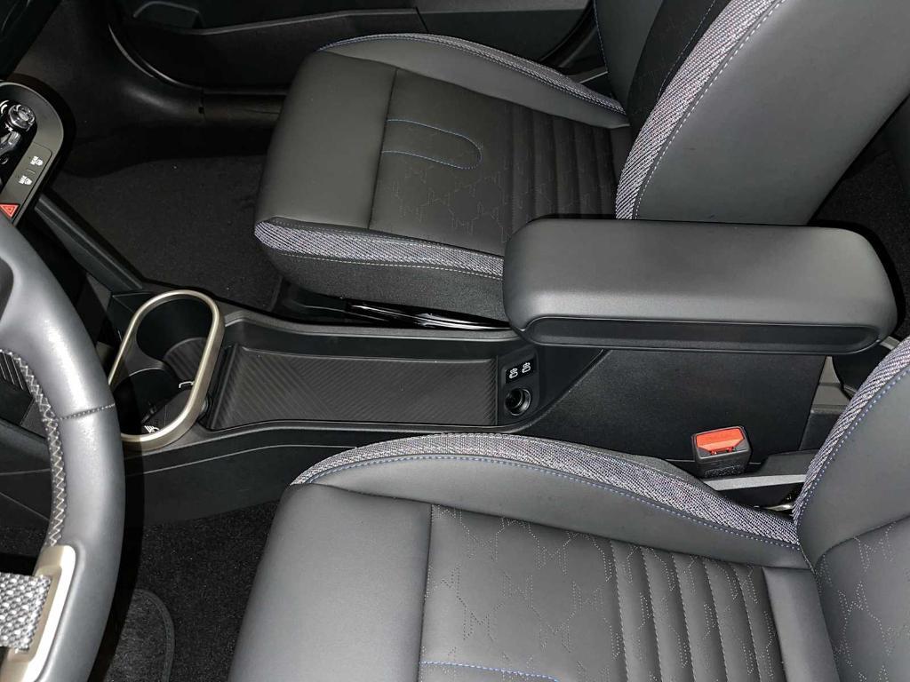 used 2025 MINI Hardtop car, priced at $28,888