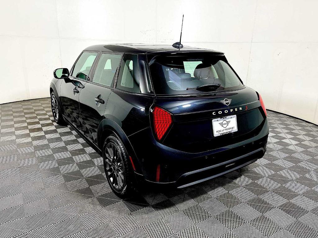 used 2025 MINI Hardtop car, priced at $28,888