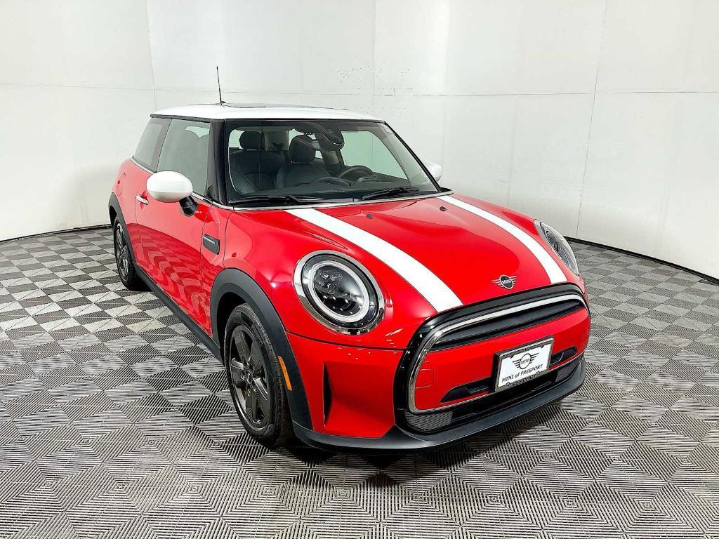 used 2022 MINI Hardtop car, priced at $21,888