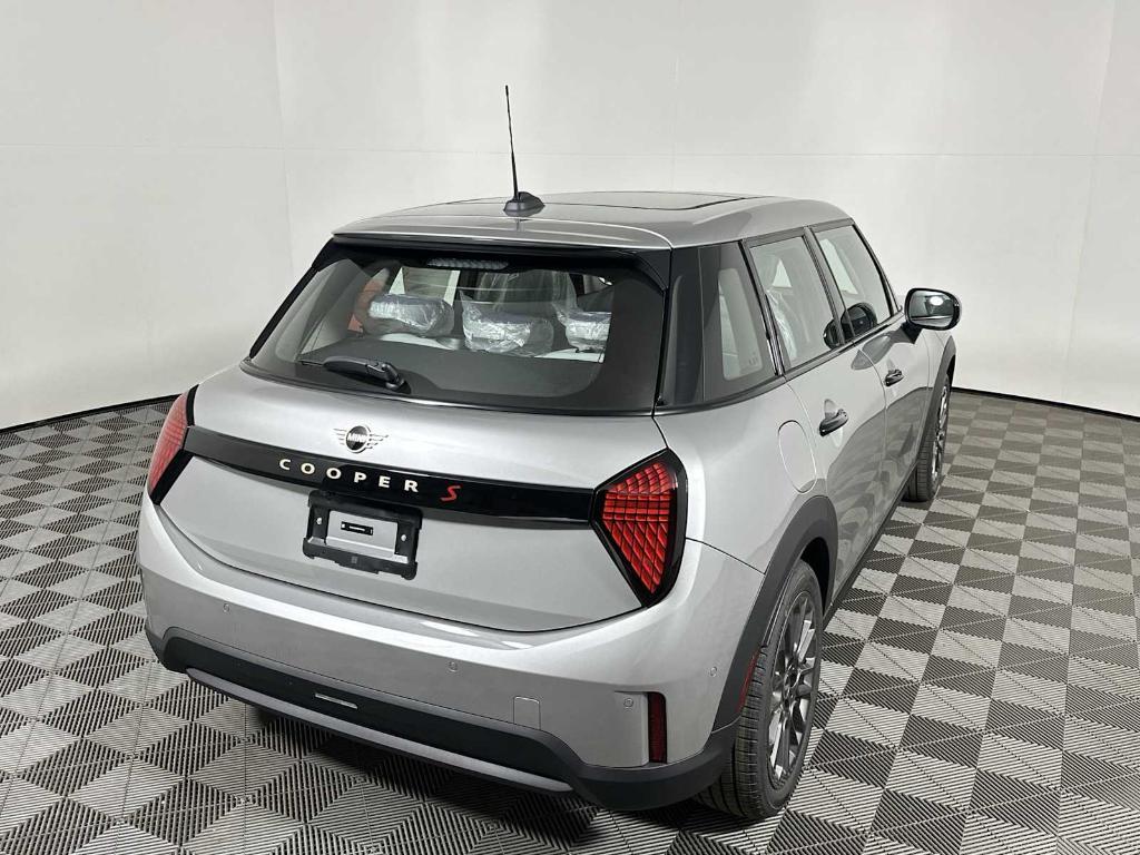 new 2025 MINI Hardtop car, priced at $36,775