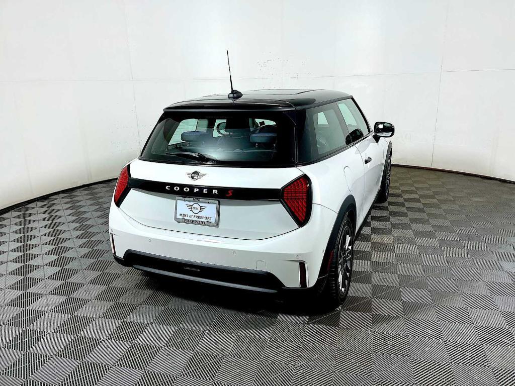 used 2025 MINI Hardtop car, priced at $30,493