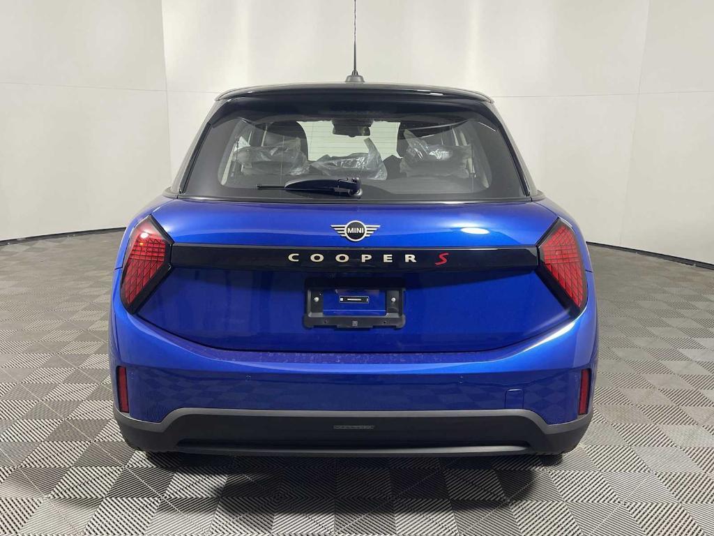 new 2025 MINI Hardtop car, priced at $37,745