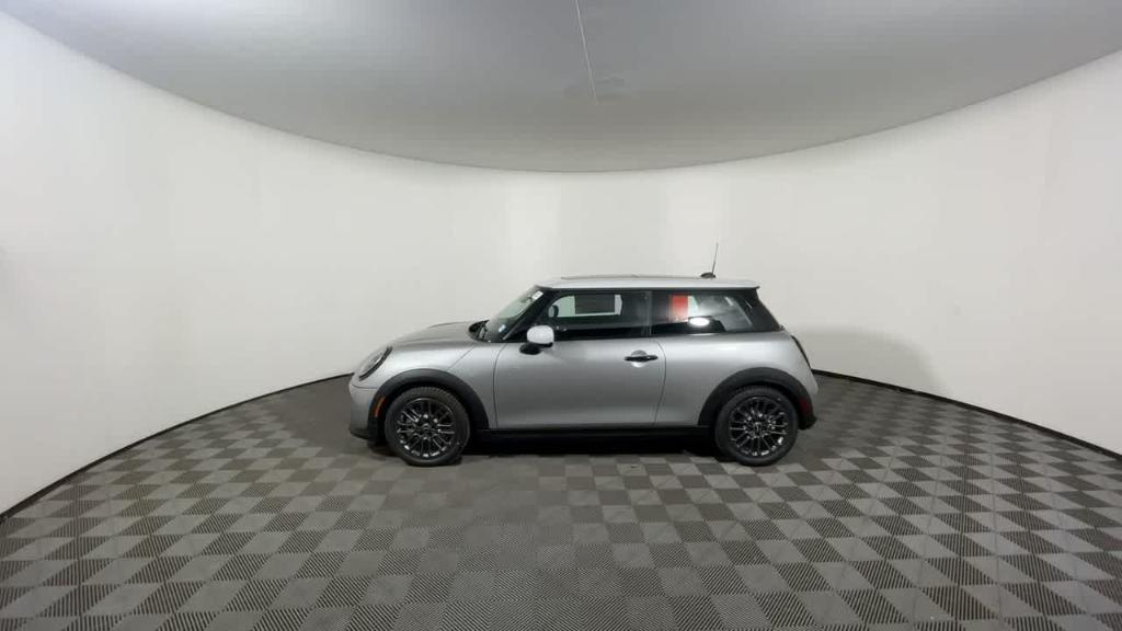 new 2025 MINI Hardtop car, priced at $37,295