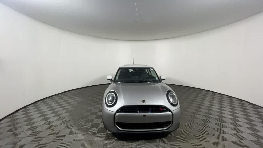 new 2025 MINI Hardtop car, priced at $37,295