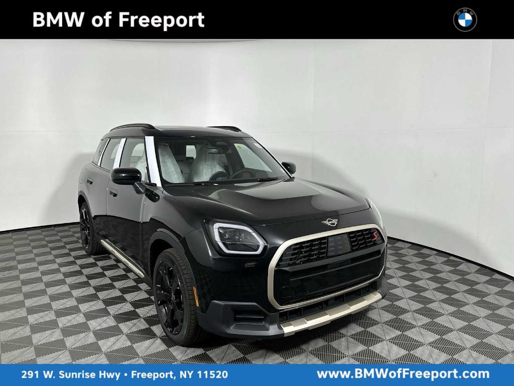 new 2025 MINI Countryman car, priced at $41,925