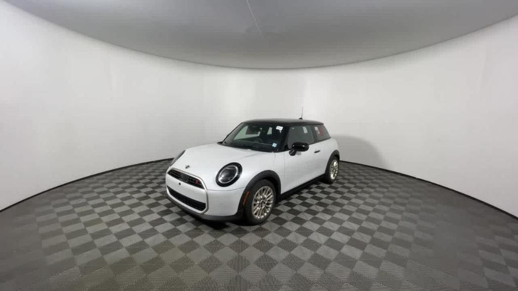 new 2025 MINI Hardtop car, priced at $38,795