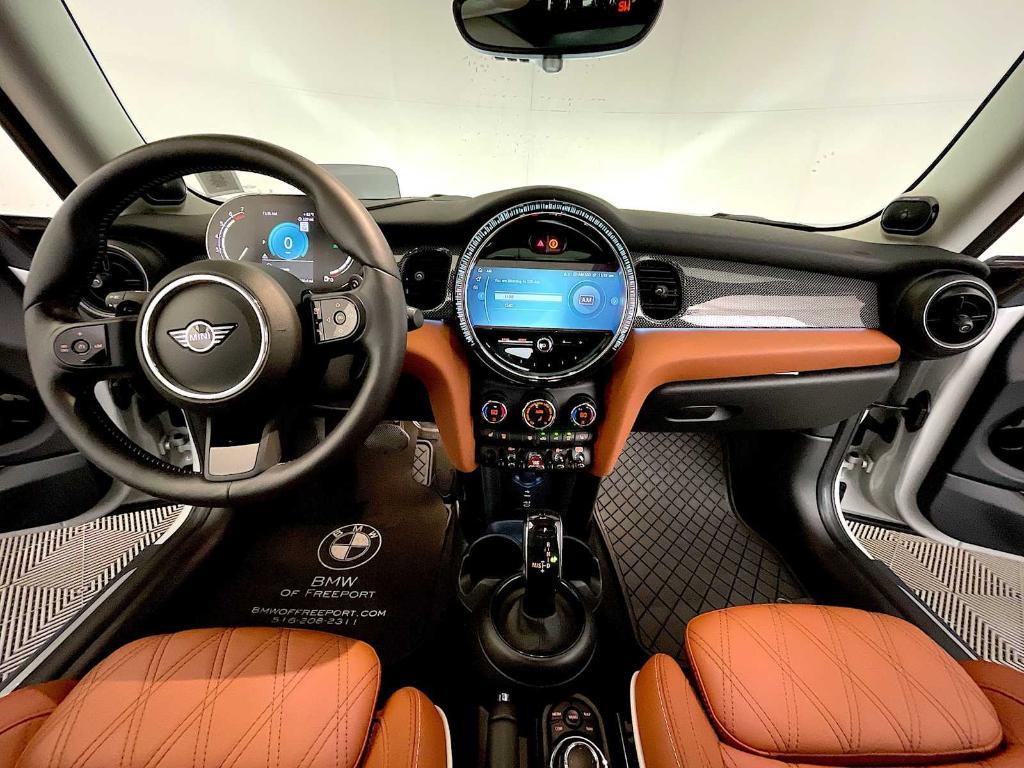 used 2022 MINI Hardtop car, priced at $23,998
