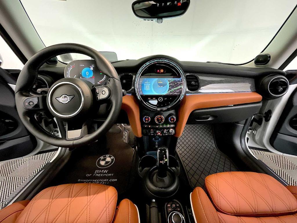 used 2022 MINI Hardtop car, priced at $23,998