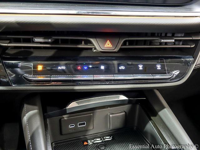 new 2025 Buick Envision car, priced at $38,390