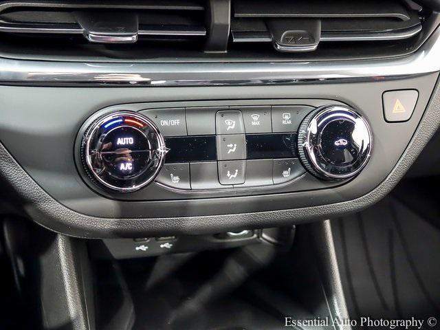 new 2025 Buick Envista car, priced at $28,250