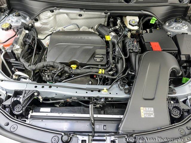 new 2025 Buick Envista car, priced at $26,935