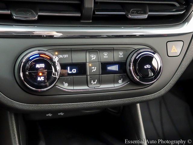 new 2025 Buick Envista car, priced at $28,125