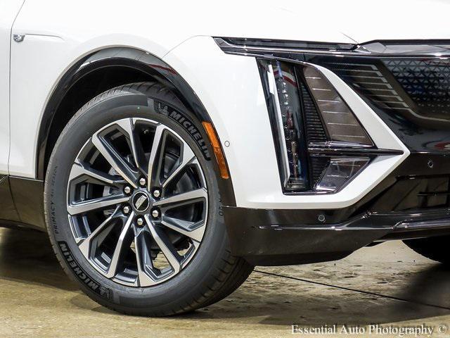 new 2025 Cadillac LYRIQ car, priced at $73,515