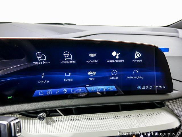 new 2025 Cadillac OPTIQ car, priced at $59,445