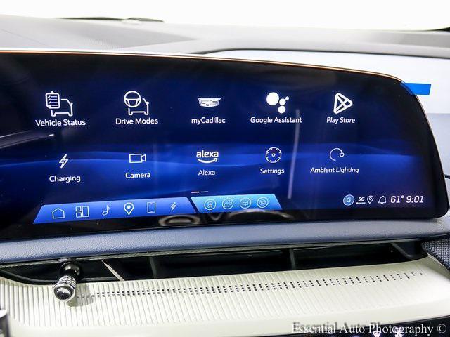 new 2025 Cadillac OPTIQ car, priced at $62,669