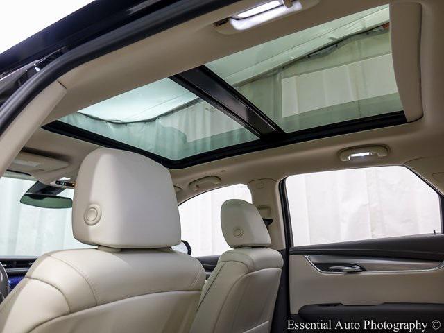 used 2021 Cadillac XT5 car, priced at $31,450