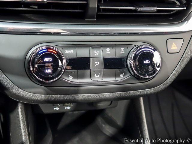 new 2025 Buick Envista car, priced at $28,125