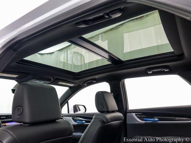 new 2025 Cadillac XT5 car, priced at $59,314
