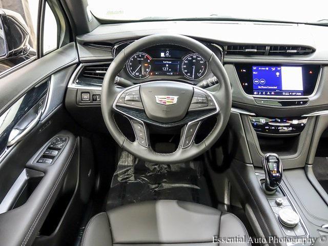 new 2025 Cadillac XT5 car, priced at $57,210