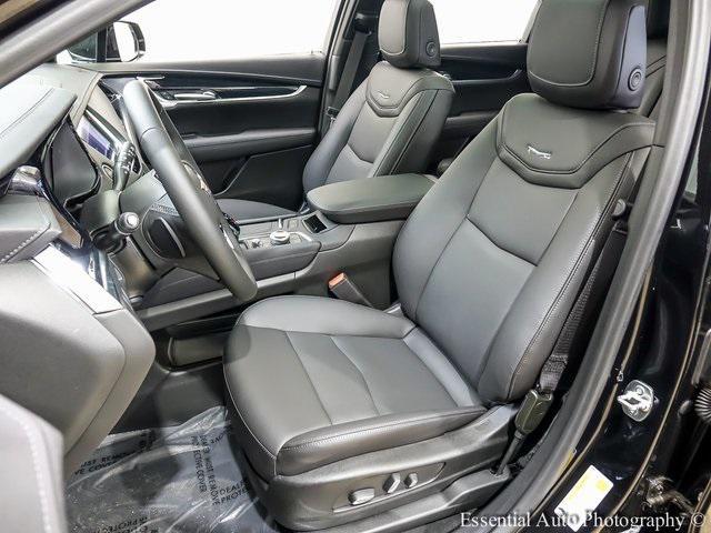 new 2025 Cadillac XT5 car, priced at $57,210