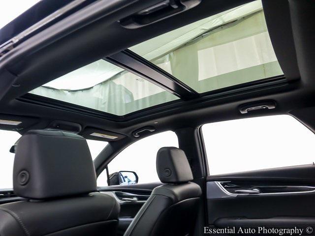 new 2025 Cadillac XT5 car, priced at $57,210