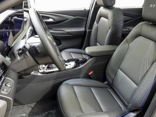 new 2025 Buick Envista car, priced at $29,825