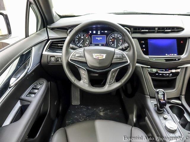 new 2025 Cadillac XT5 car, priced at $58,089