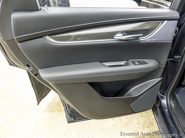used 2022 Cadillac XT5 car, priced at $39,950