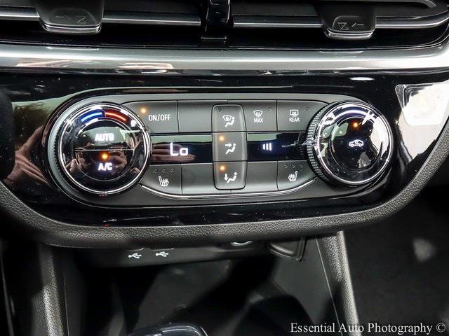 new 2025 Buick Envista car, priced at $30,195