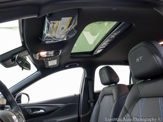 new 2025 Buick Envista car, priced at $30,195
