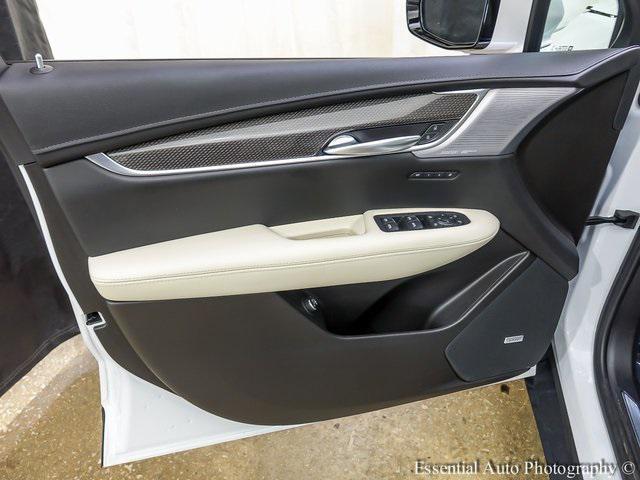 used 2023 Cadillac XT5 car, priced at $39,950
