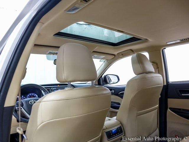used 2016 Toyota Highlander car, priced at $19,950