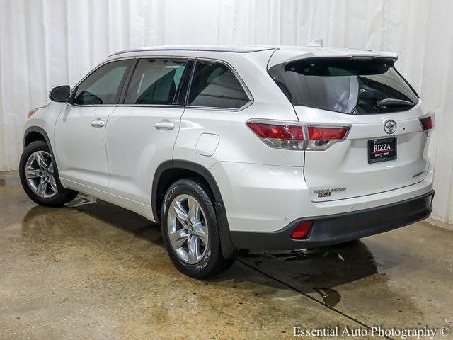used 2016 Toyota Highlander car, priced at $19,950