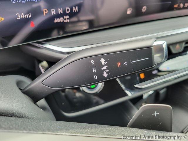 new 2025 Buick Envision car, priced at $39,865