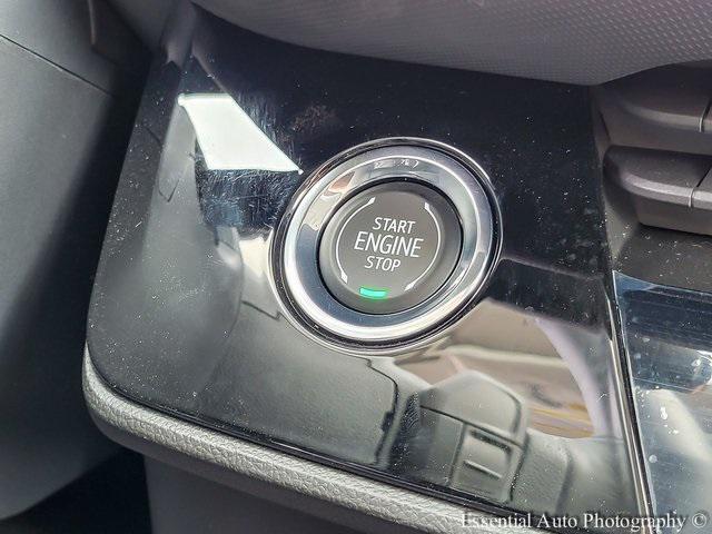 new 2025 Buick Envision car, priced at $41,580