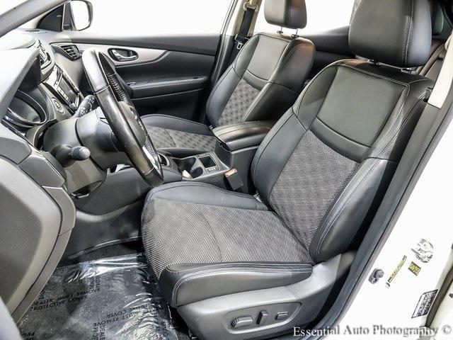 used 2020 Nissan Rogue Sport car, priced at $18,950