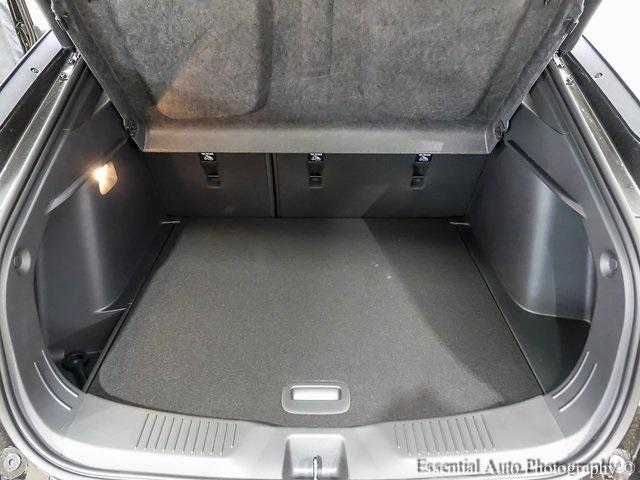 new 2025 Buick Envista car, priced at $30,320