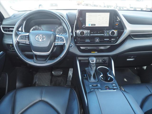 used 2023 Toyota Highlander car, priced at $39,990