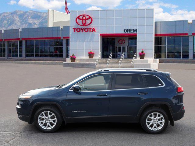 used 2018 Jeep Cherokee car