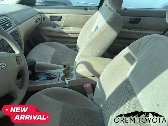used 2003 Ford Taurus car