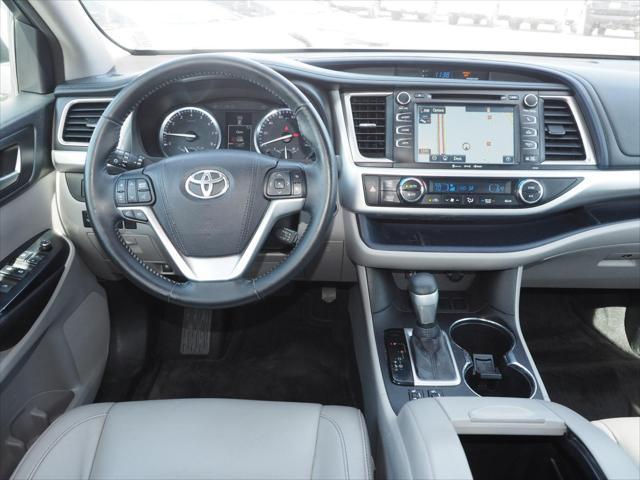 used 2016 Toyota Highlander car, priced at $15,590