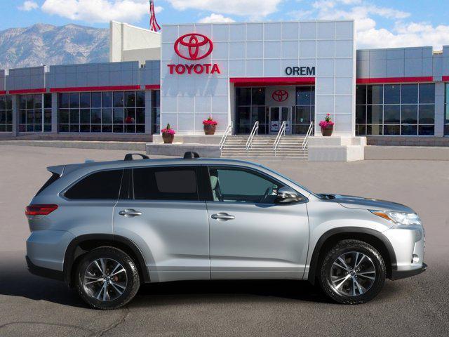 used 2018 Toyota Highlander car, priced at $25,395