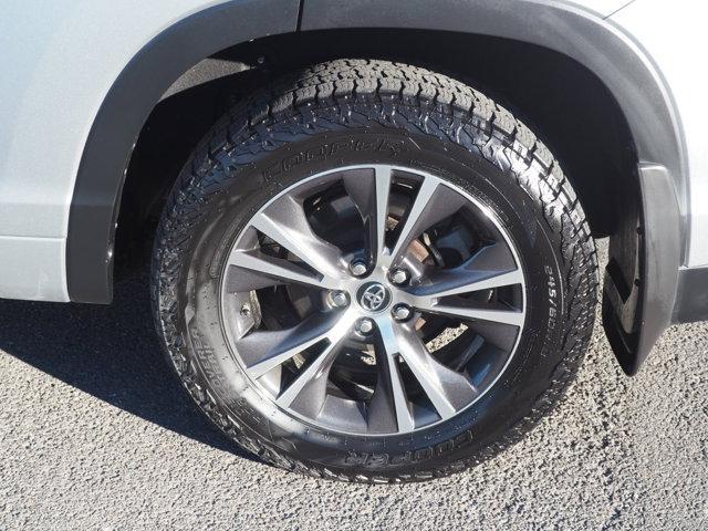 used 2018 Toyota Highlander car, priced at $25,395