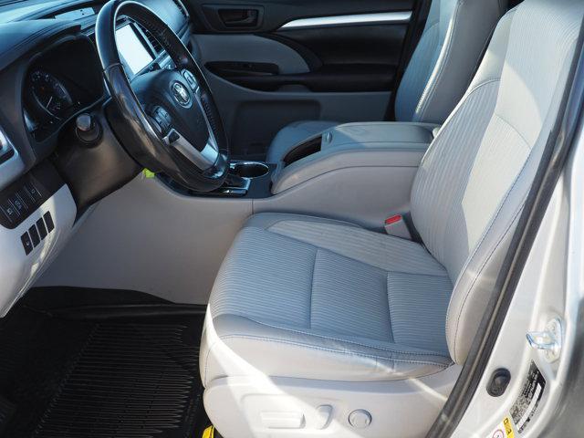 used 2018 Toyota Highlander car, priced at $25,395