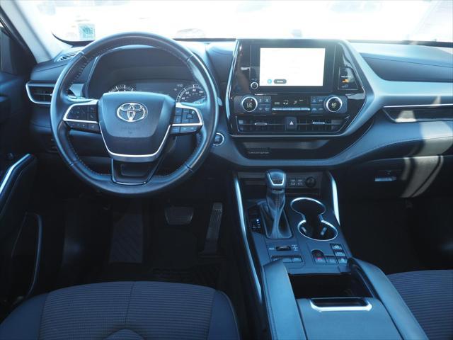 used 2023 Toyota Highlander car, priced at $35,500