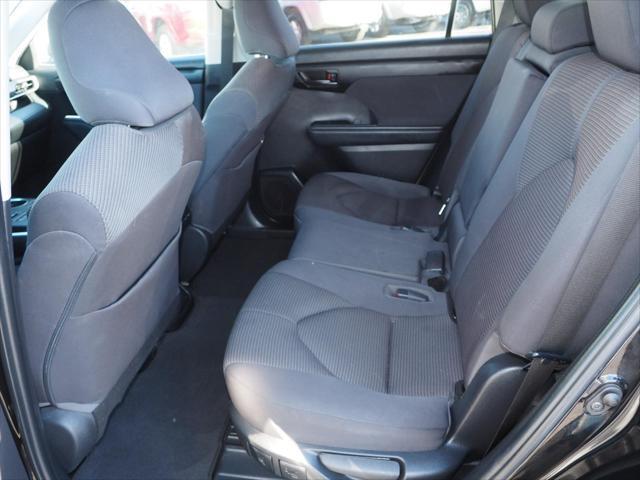 used 2023 Toyota Highlander car, priced at $35,500