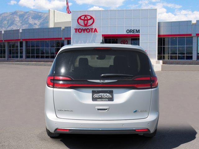 used 2023 Chrysler Pacifica Hybrid car, priced at $29,185