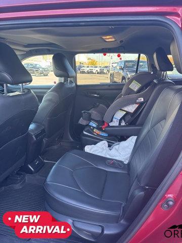 used 2021 Toyota Highlander car, priced at $35,736